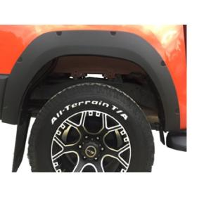 Toyota Hilux 2015-2021 Çıkıntılı Civatasız Çamurluk Kaplama Dodik