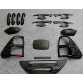 Toyota Hilux Revo 2015 ve Sonrası Siyah Kaplama Seti