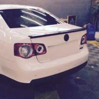 Volkswagen Jetta 2006-2012 Uyumlu Yedek Parça Spoiler- Piano Black