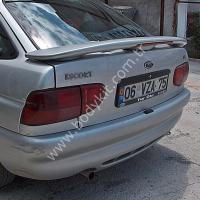 Ford Escord Uyumlu Yedek Parça HB Işıklı Spoiler