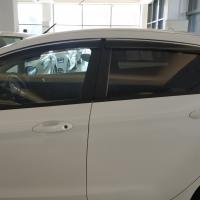 Ford Fiesta Cam Rüzgarlığı