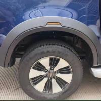 Isuzu D-Max 2020+ Çamurluk Kabartma Reflektörlü Dodik